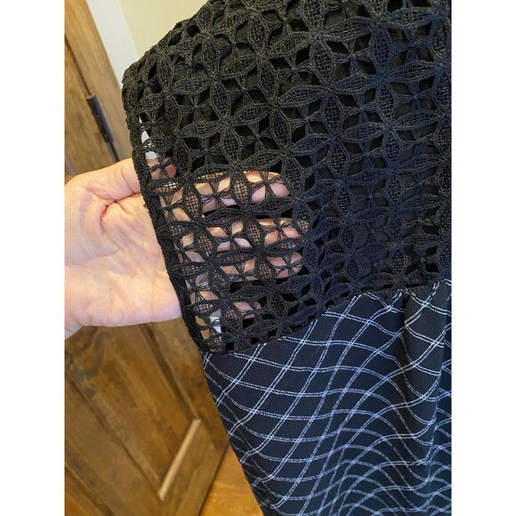 Maurice’s Blouse Plus size 3X Top Black Sleeveless Lace Neckline Vacation Cruise - Picture 7 of 11